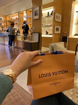 buying louis vuitton in seattle|louis vuitton bravern store.